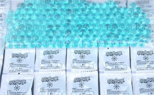 水弹枪安全性分析_水弹枪威力测试_水弹枪射击威力视频