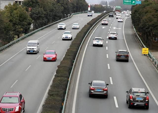 新车跑高速怎么磨合？6个技巧 + 3大误区，老司机教你一次搞懂