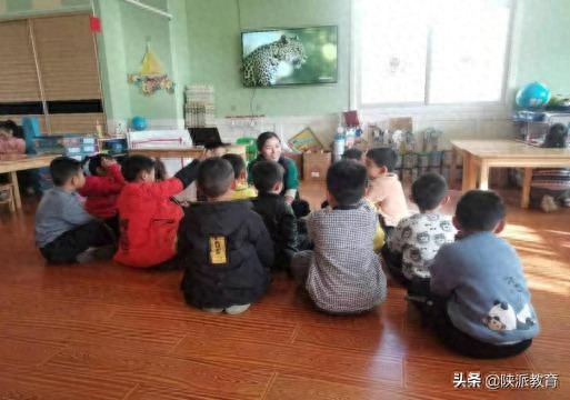 合阳县中心幼儿园教师杨俊绒、党晓柯：大班体育游戏活动案例《小小突击队》