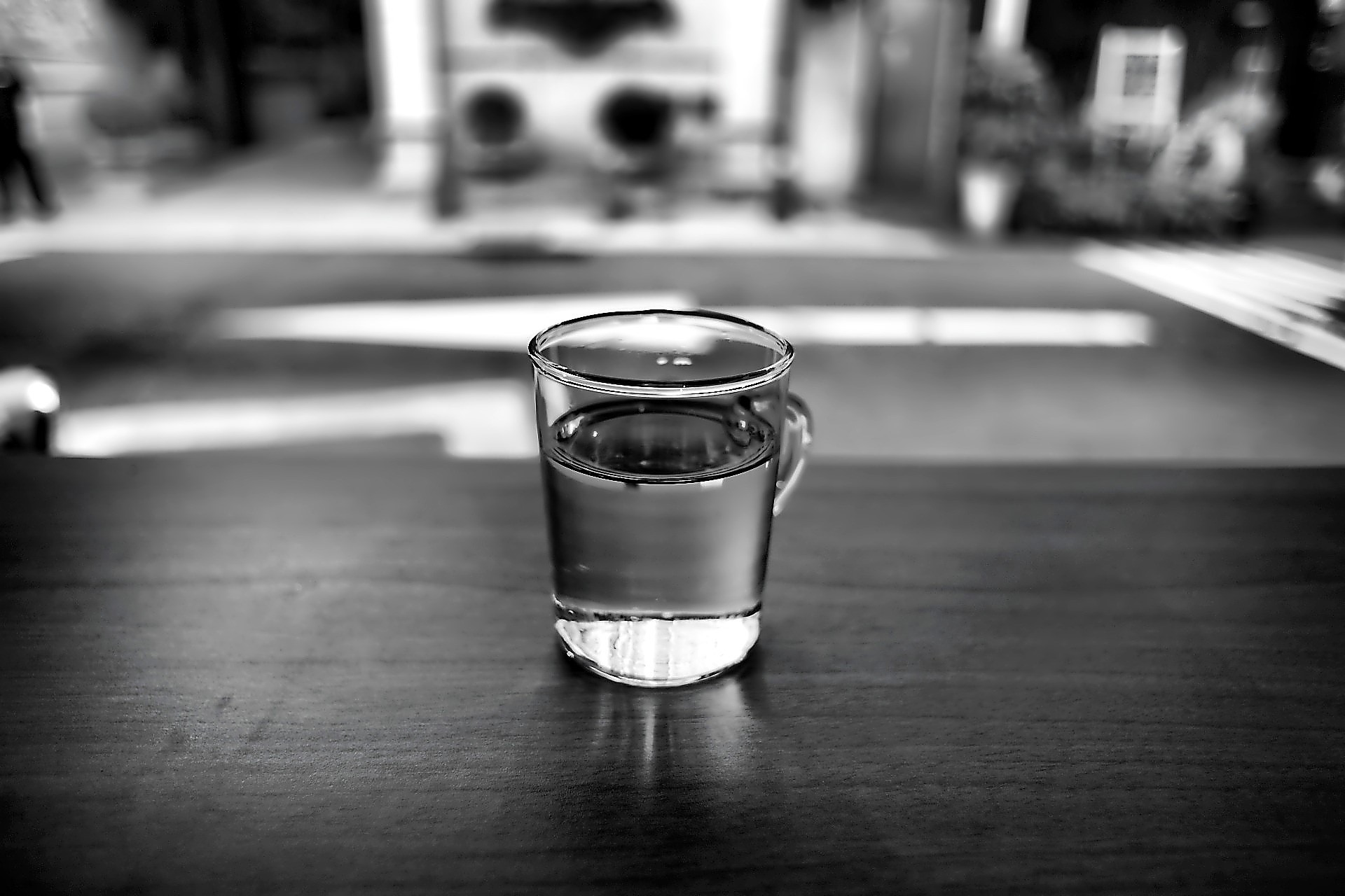 普通人抱怨“差距”，成功者注重进步