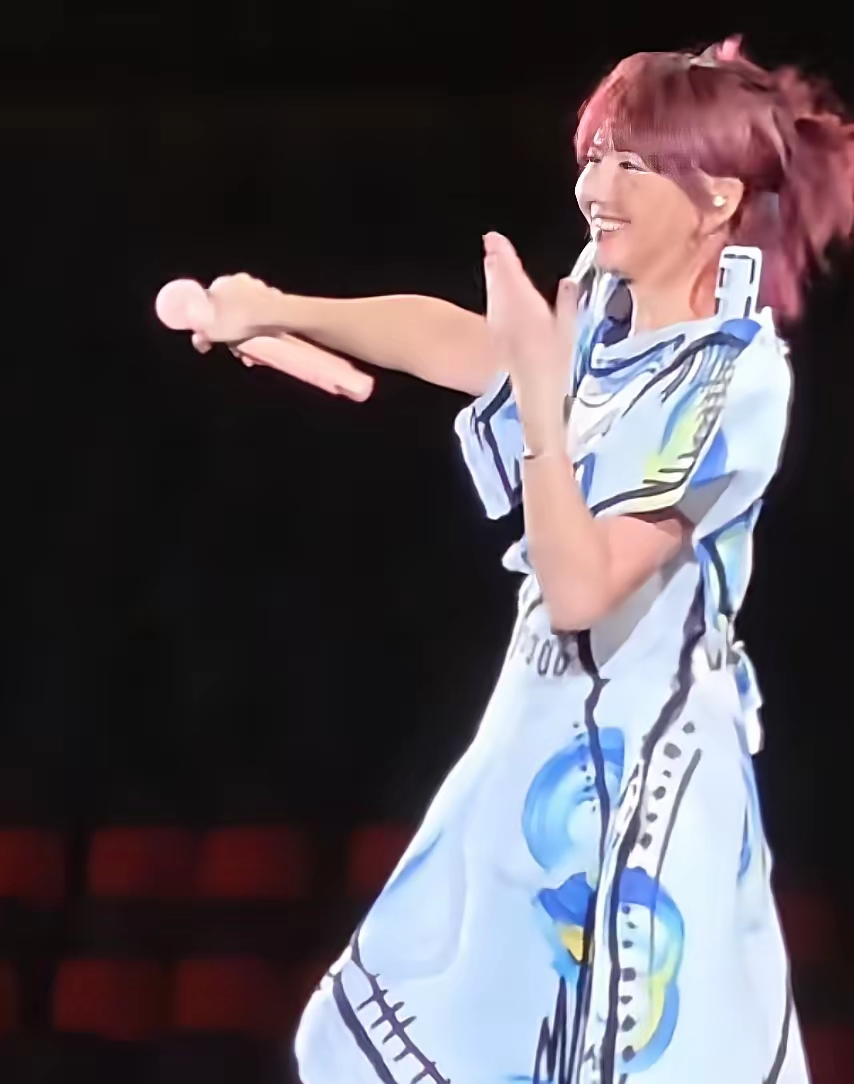 孙燕姿遇见mp3百度云_孙燕姿重庆演唱会遇见大合唱_孙燕姿演唱会青春回忆杀