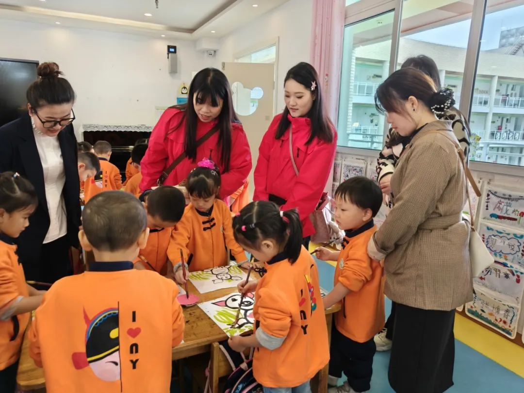 小班幼儿手指游戏教研专题小结_幼儿园早操编排技巧_校园文化建设研讨